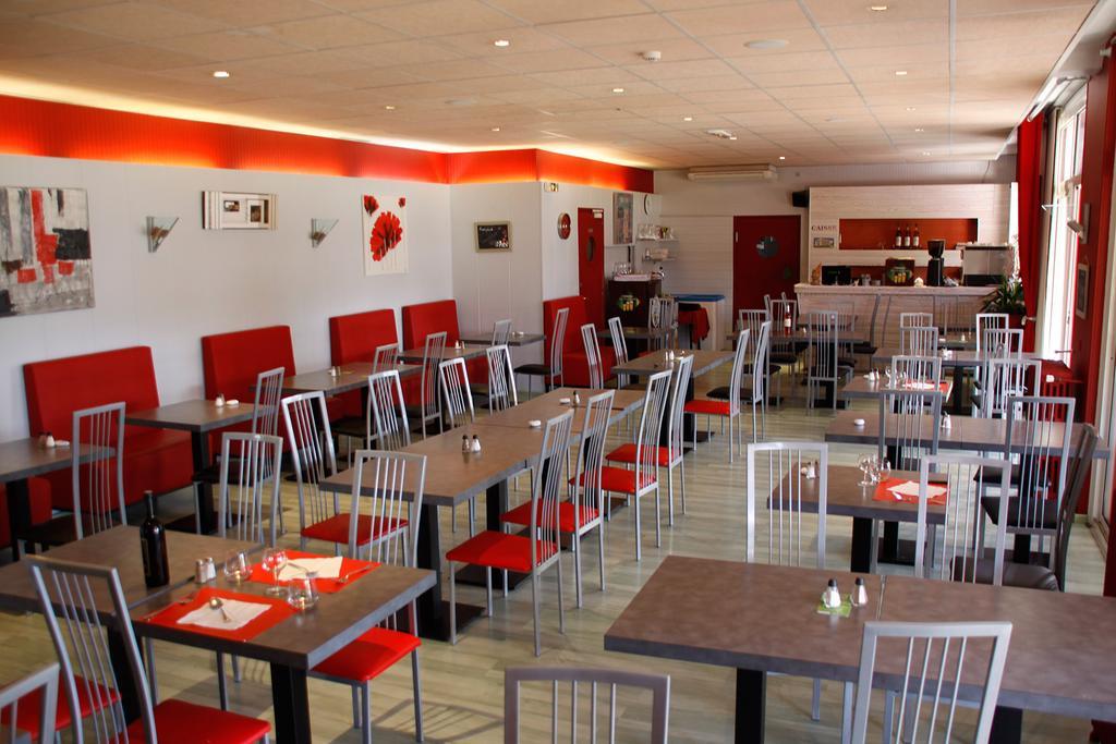 Logis Hotels - Hotel Et Restaurant Le Relais Des Garrigues Grisolles  Quarto foto